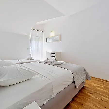 Apartman Mary & Klara-1 By Interhome